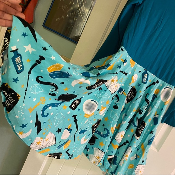 Princess Awesome Size 16 Witchcraft/Potions dress - Picture 4 of 5